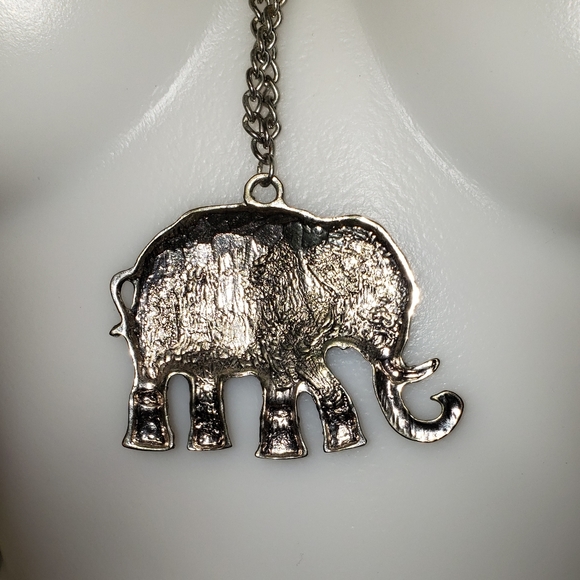 4 beautiful Necklaces - Picture 8 of 16